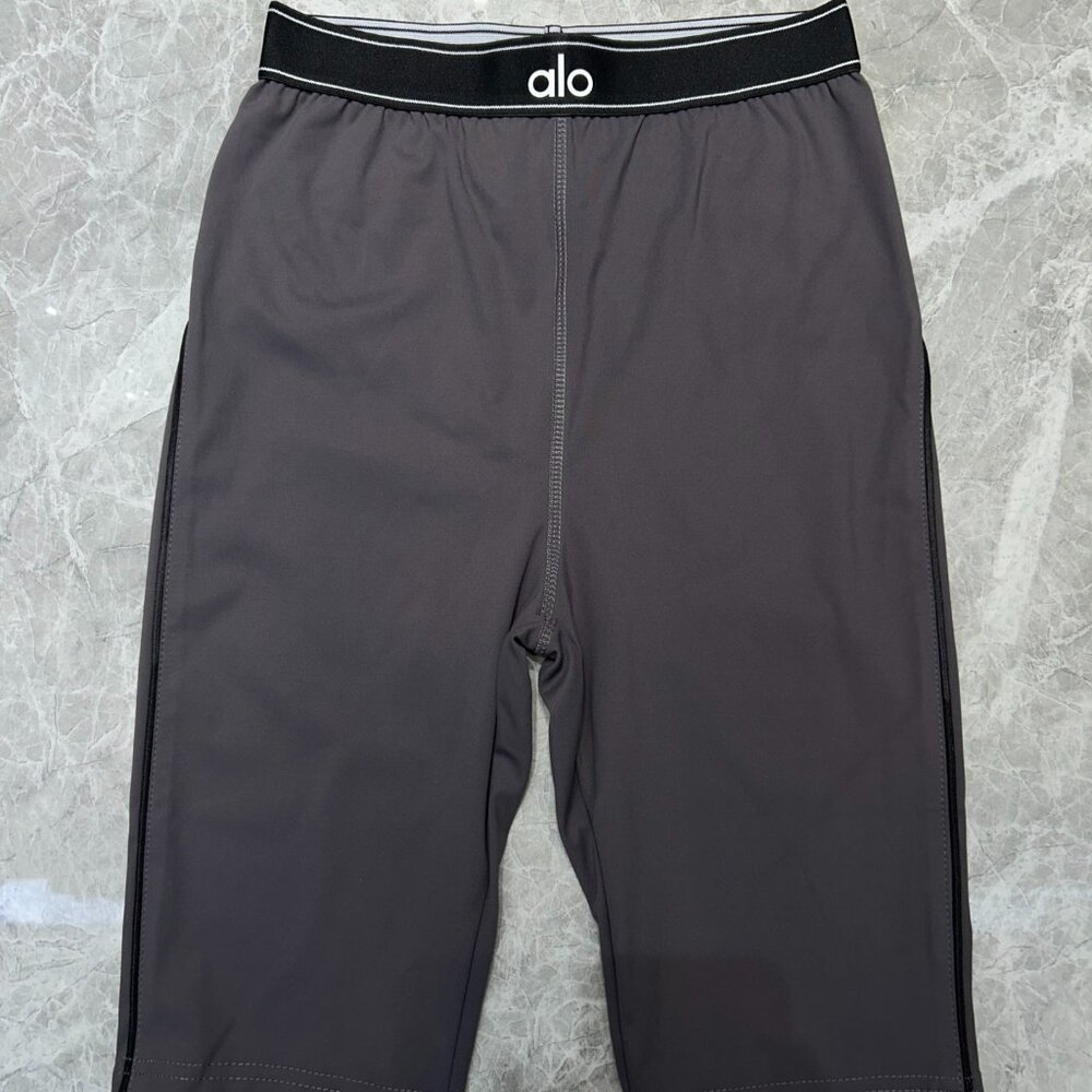 Alo yoga shorts